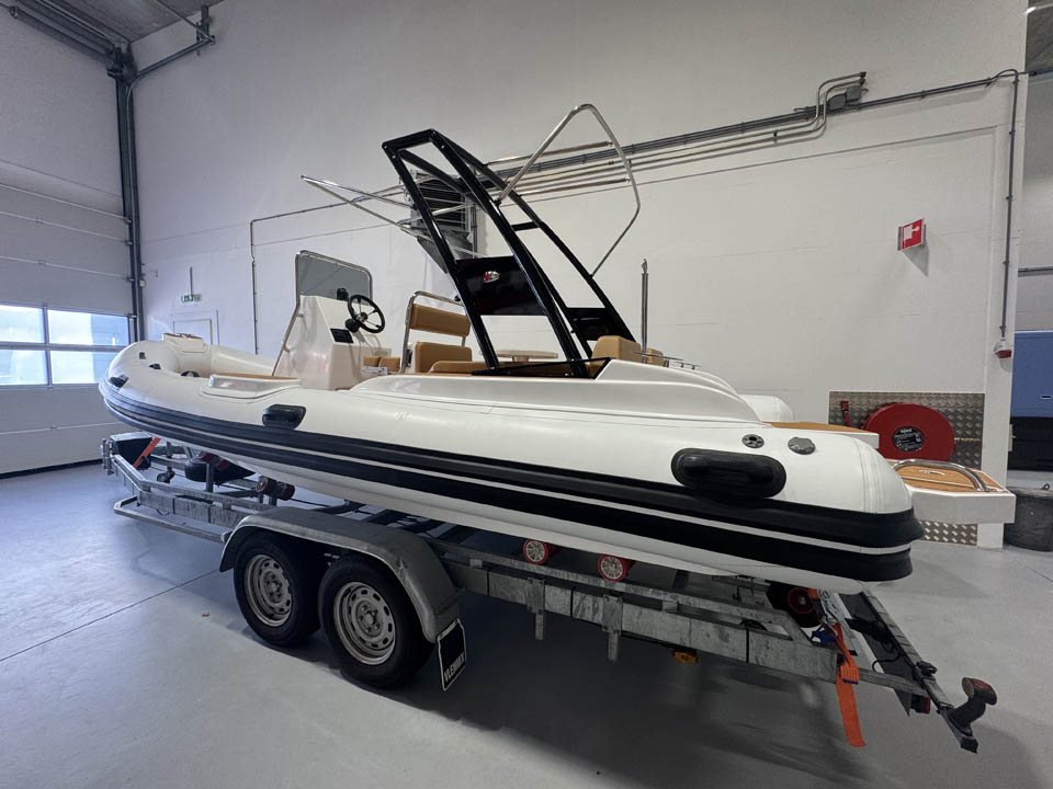 Lariba-660-luxury_IMG_2007