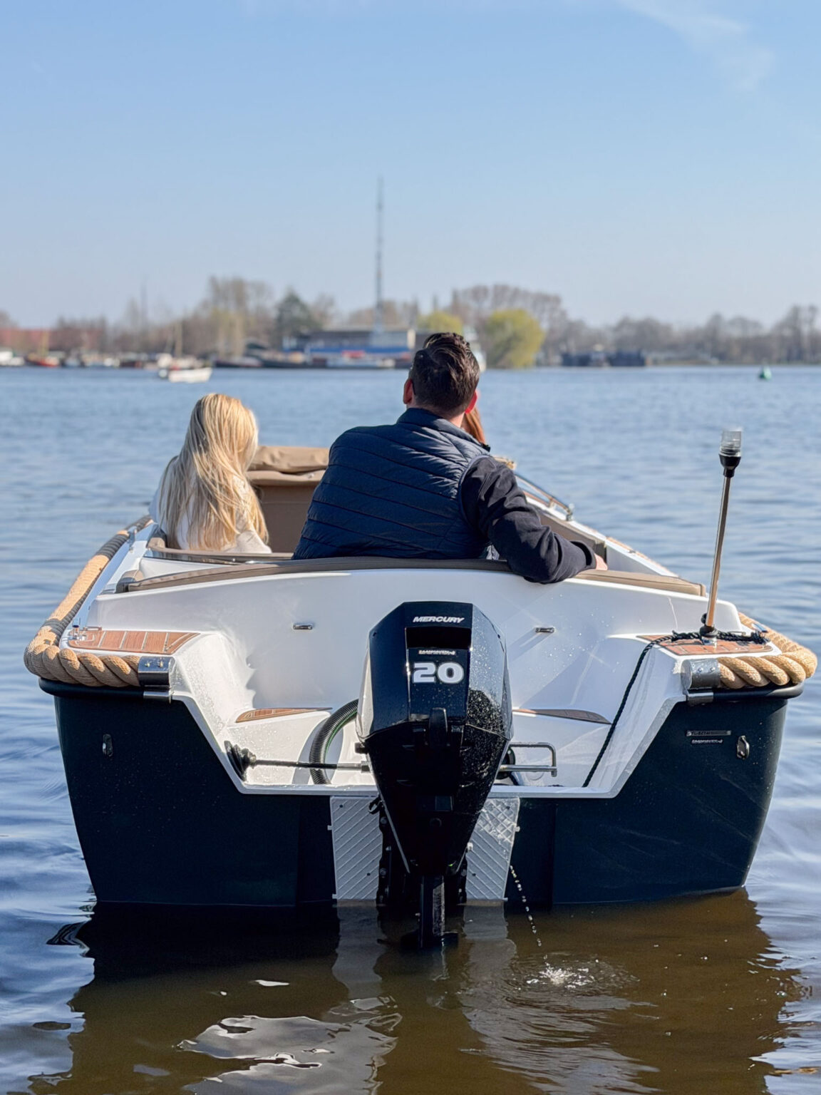 31 GIANT - boot zwart